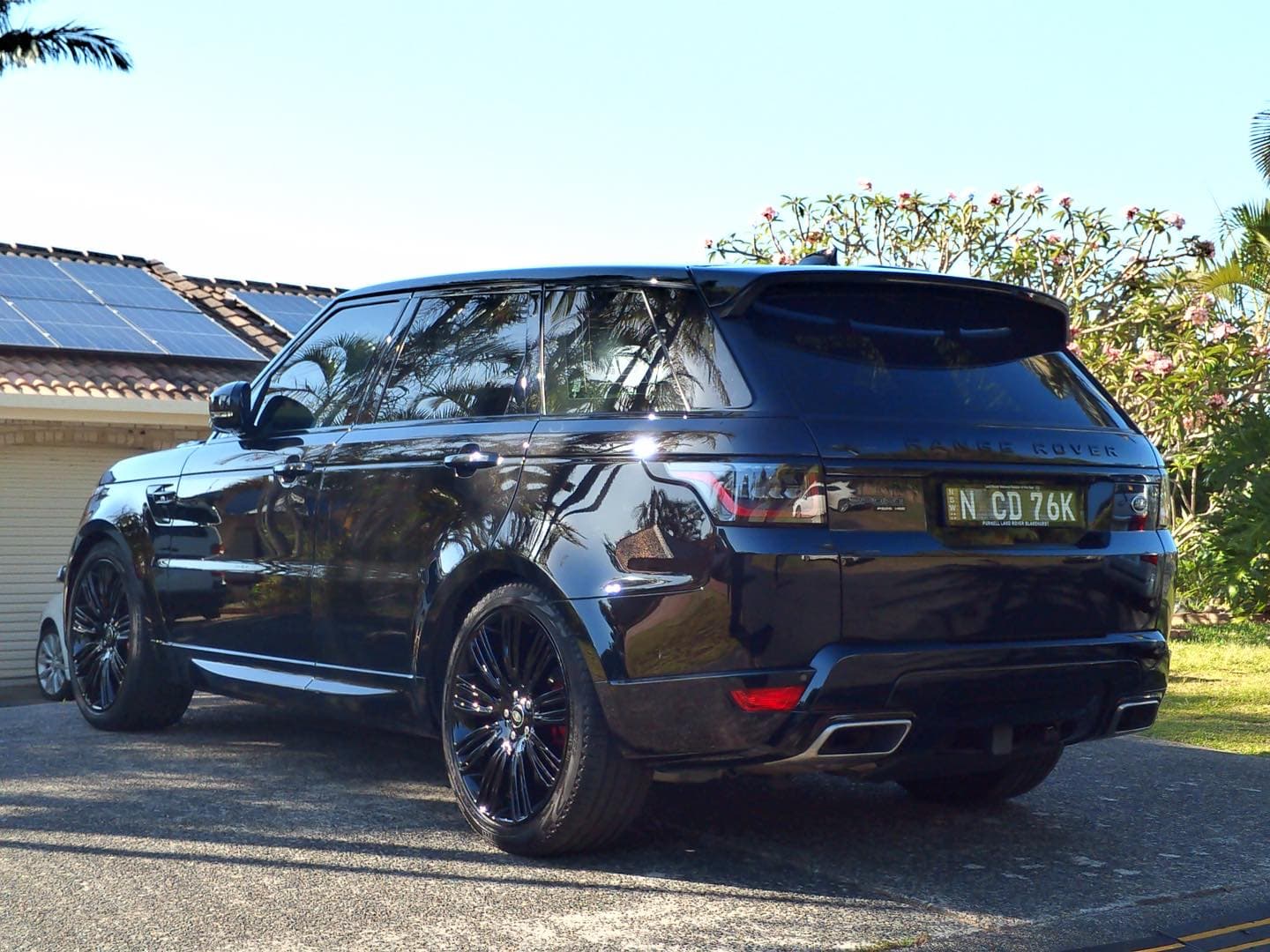 Land Rover Sport detailed paintwork close-up